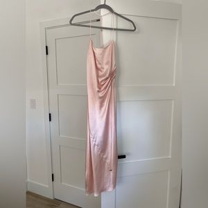 Worn once, significant other purchased from moda operandi, pink size 2